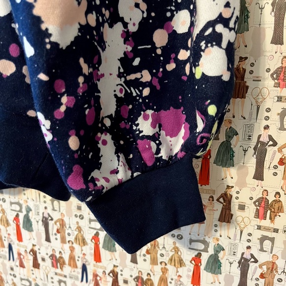 DSG splatter-paint sweatshirt 🖤 - Picture 4 of 5